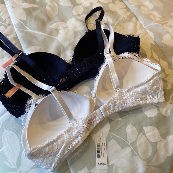 Lightly Lined Lace Bralette - 2 pack - Size Large - Picture 6 of 7